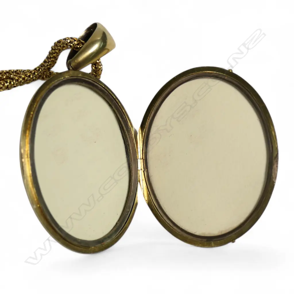 An impressive 19thC Etruscan large 15ct gold diamond set locket on chain, Image 1++