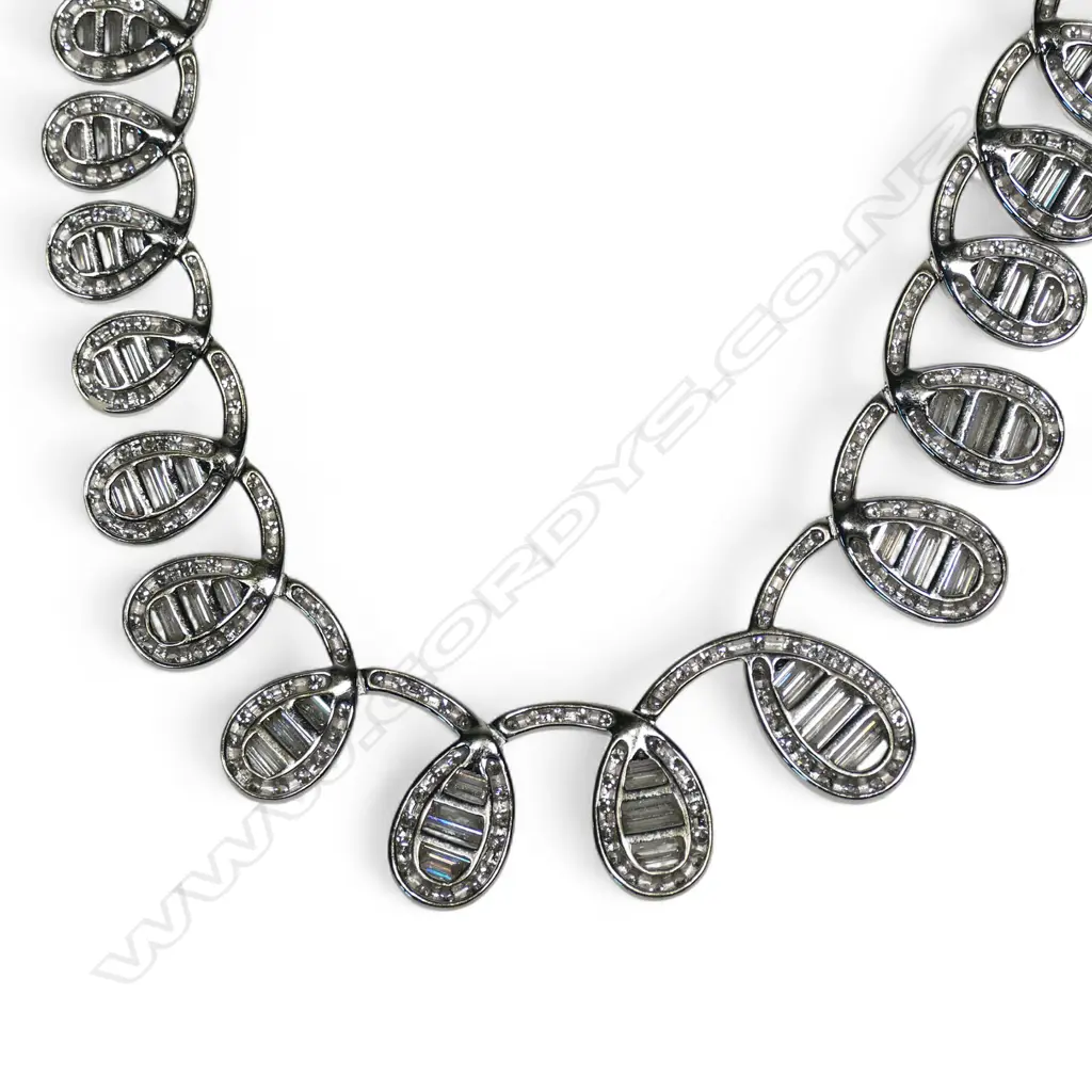A magnificent modern diamond necklace, Image 1++