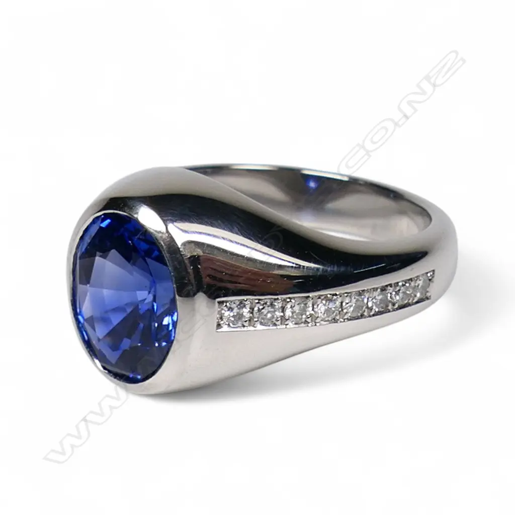 A bespoke Julian Bartrom platinum sapphire and diamond ring, Image 1++