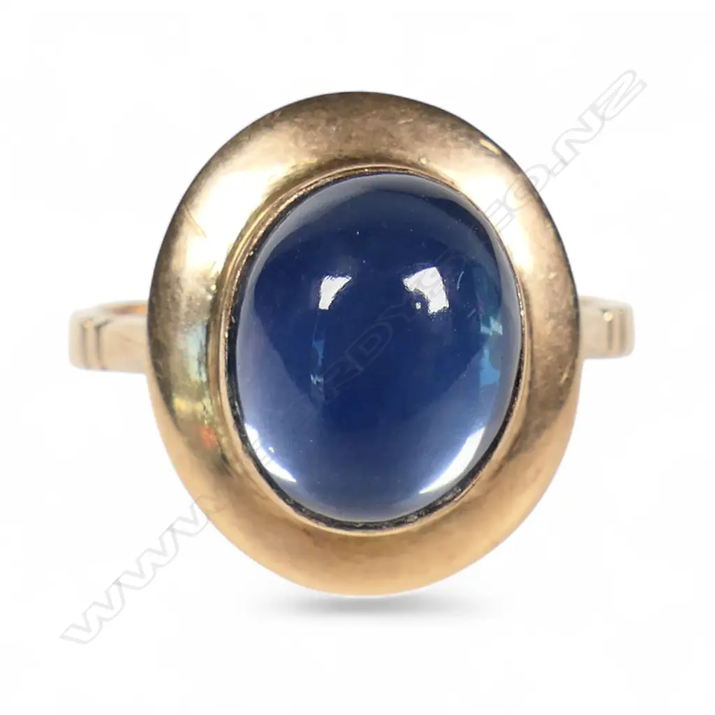 A 14ct rose gold and moonstone ring, Image 1++