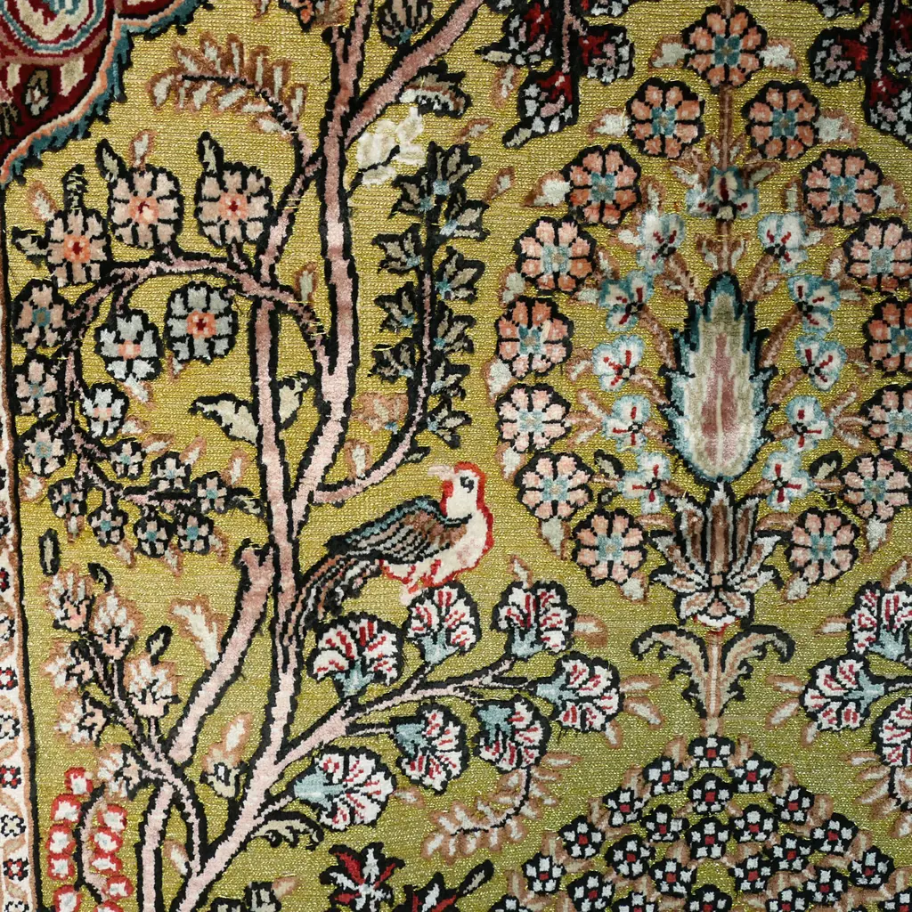 A Persian all silk prayer rug, Image 1++