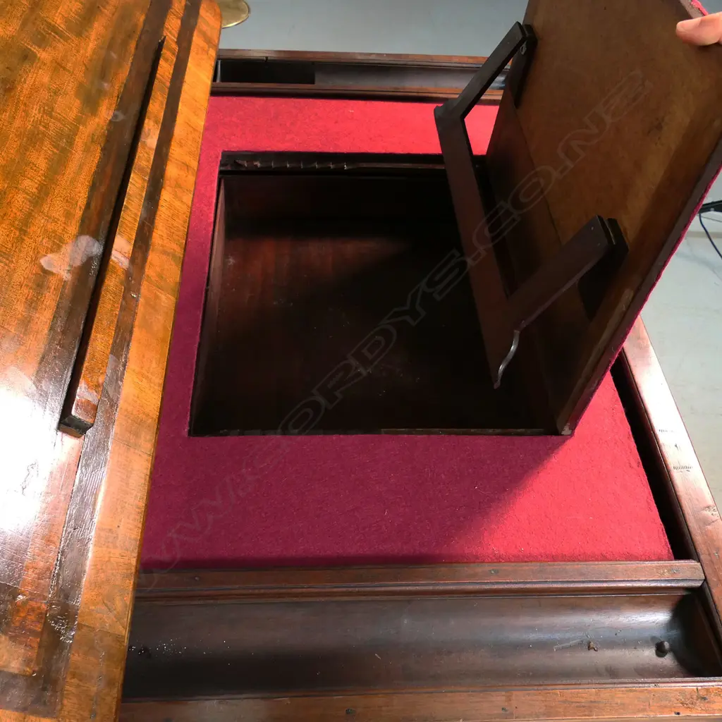 A Georgian mahogany architects table, Image 1++