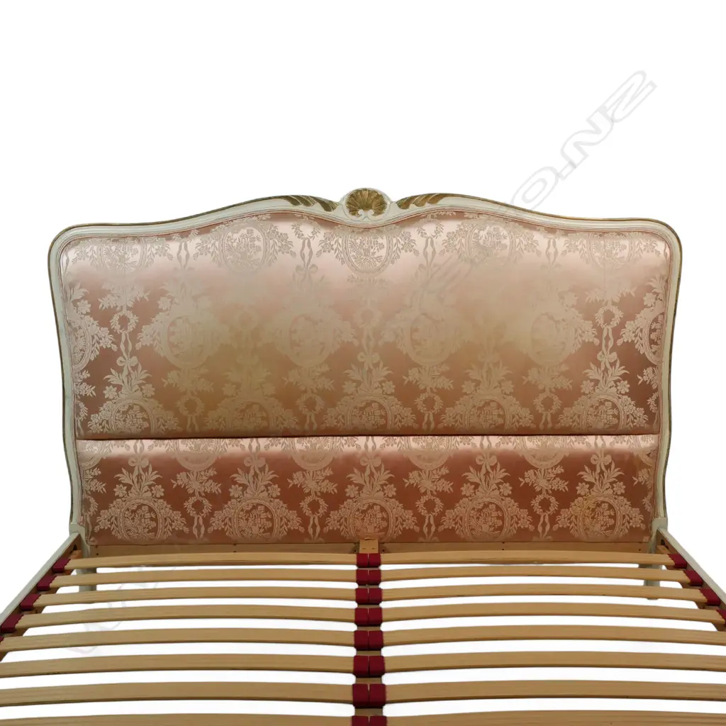 An antique style French bed, Image 1++