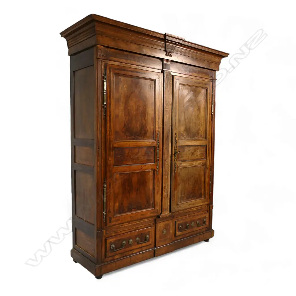 A 19thC French figured walnut armoire, Image 1++