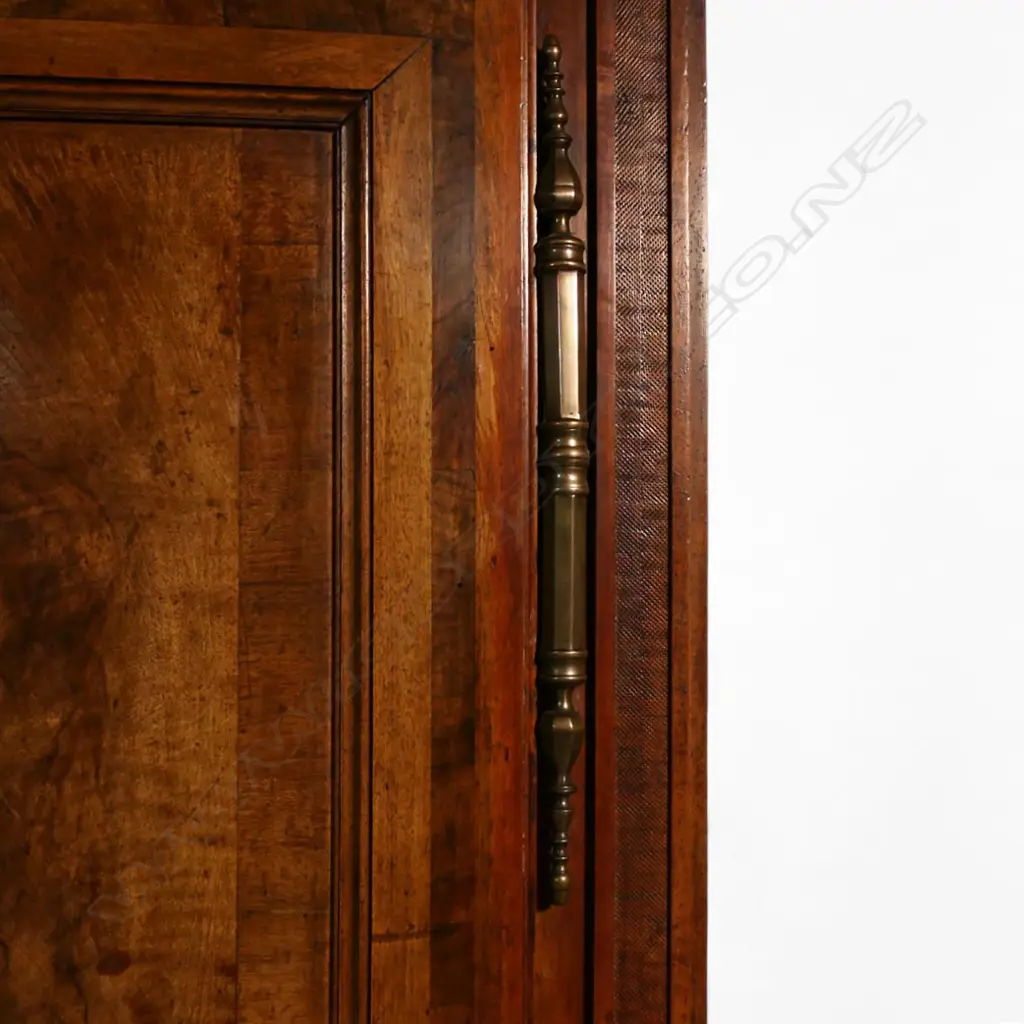A 19thC French figured walnut armoire, Image 1++