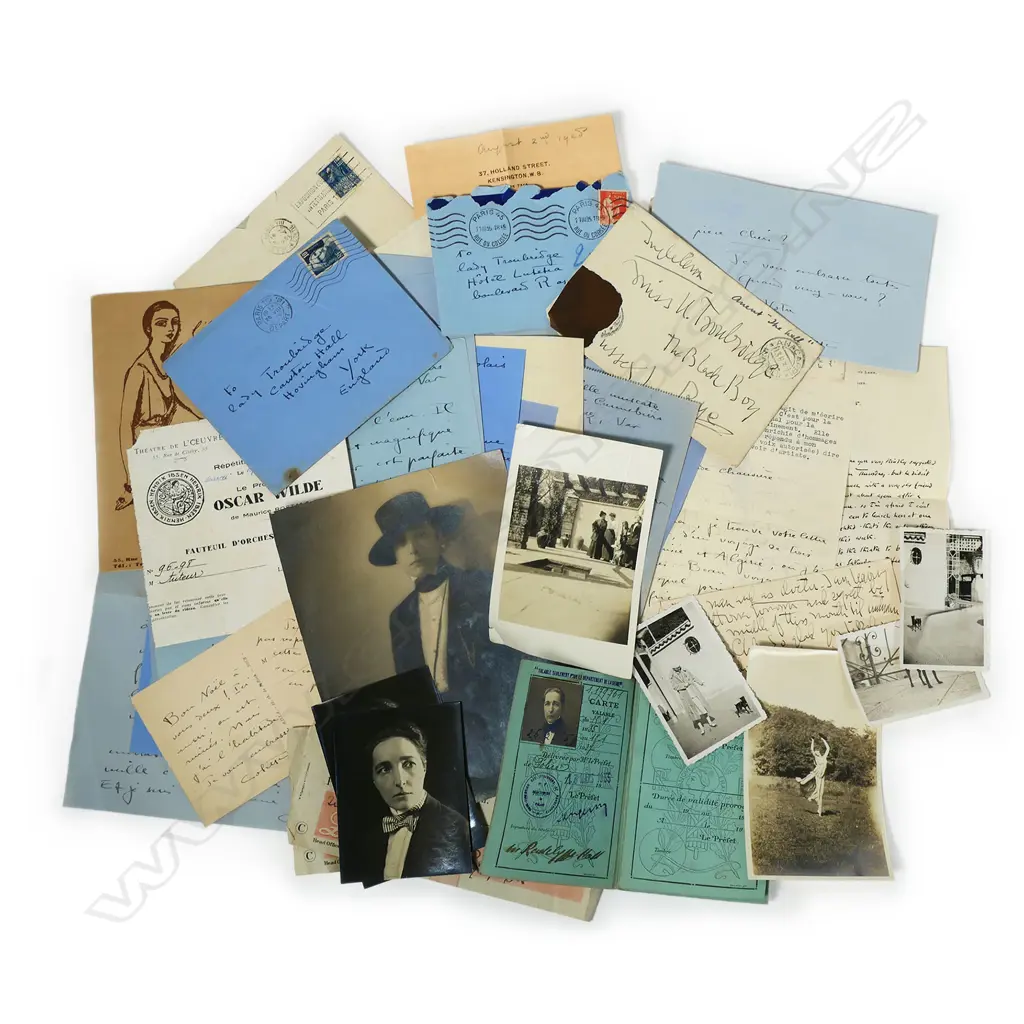 An important collection of letters between the acclaimed French writer Colette (Colette Sidonie-Gabrielle)(1873-1954) - Radclyffe Hall (1883-1943); author of the 1928 ground-breaking novel ‘The Well of Loneliness;  and Lady Una Troubridge (1887-1963) - English sculptor and translator of the works of Colette into English, Image 1++