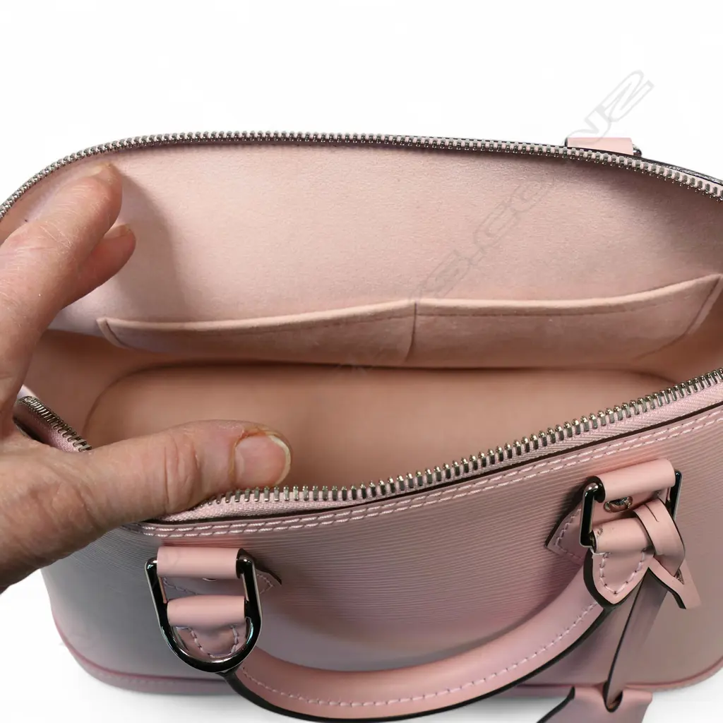 A Louis Vuitton Alma Petit Modèle bag, Image 1++