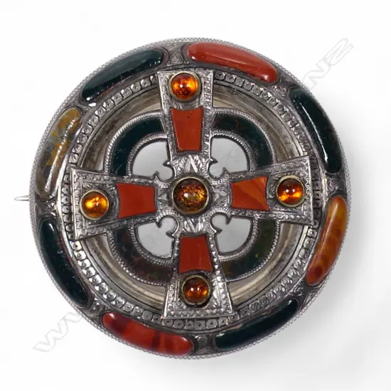 A late Victorian Scottish 9ct gold agate and citrine brooch,