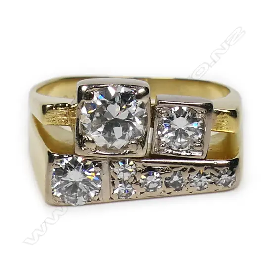 An 18ct gold and diamond dress ring,