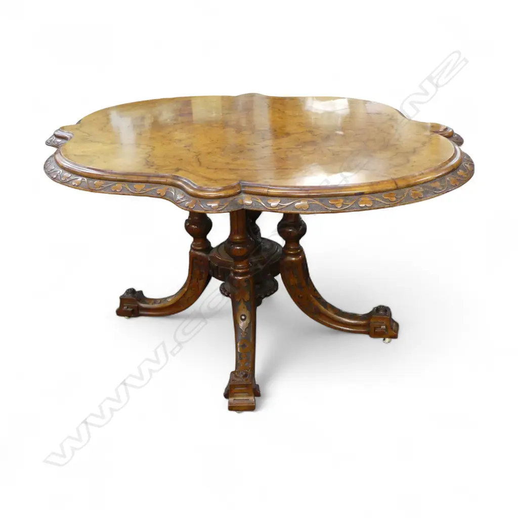 A good Victorian burr walnut oval loo table, Image 1++