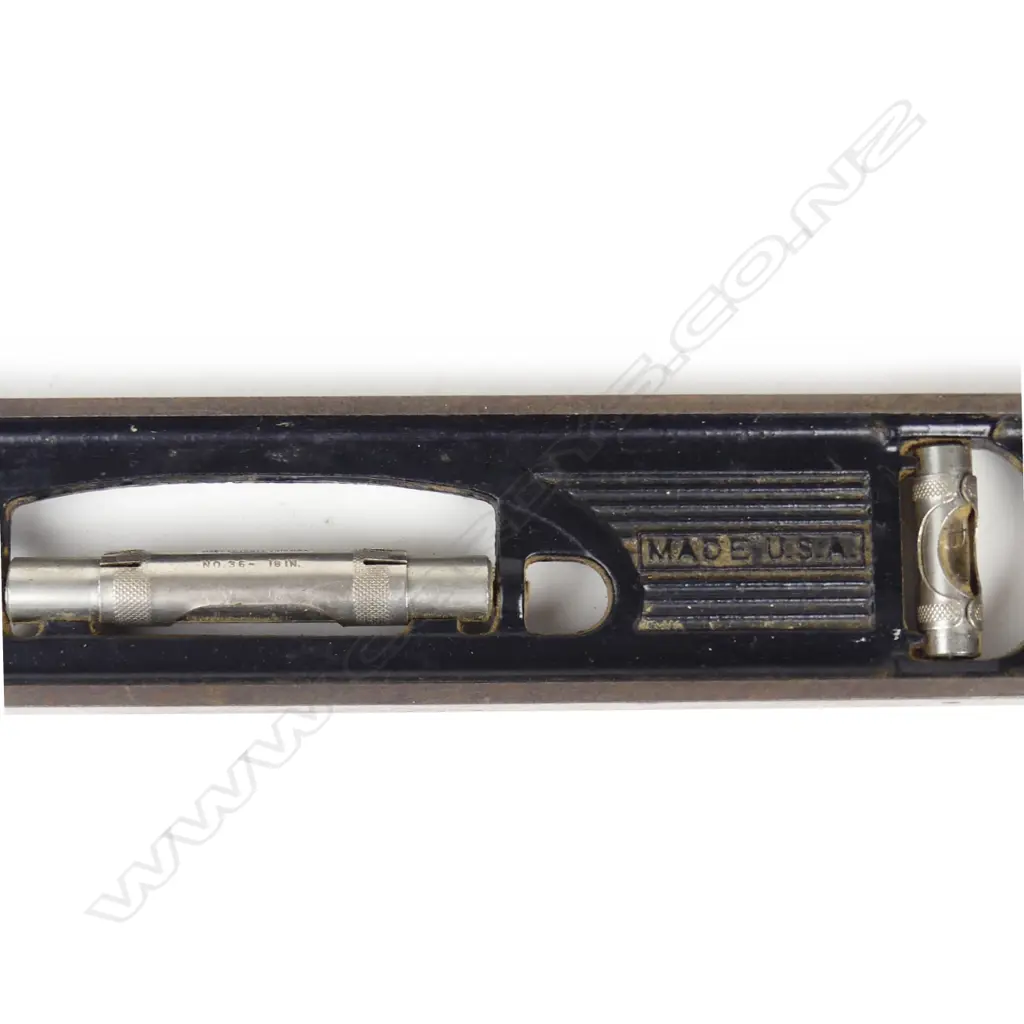 An 18" Stanley cast iron level Image 1++