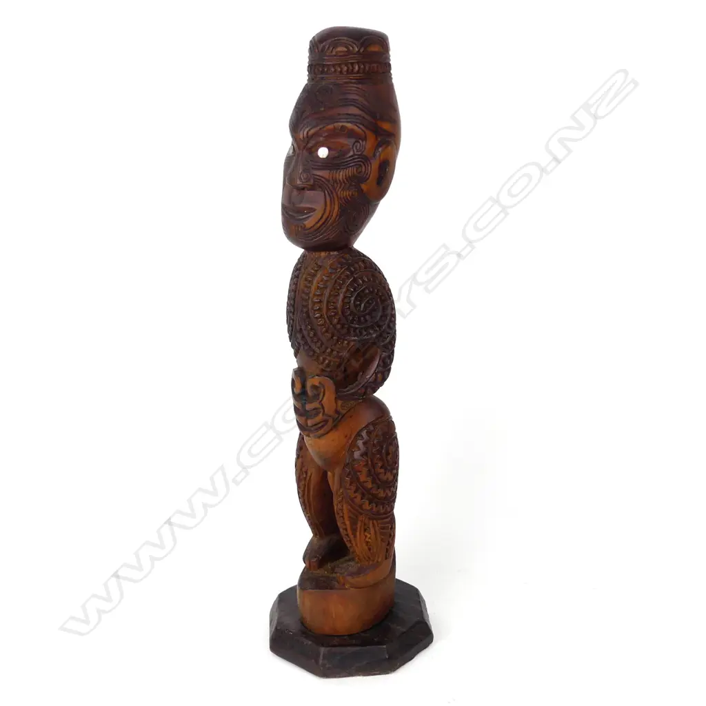 A Maori carved figure Image 1++