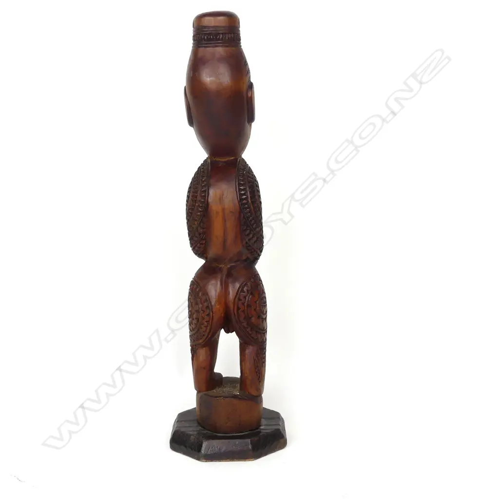 A Maori carved figure Image 1++