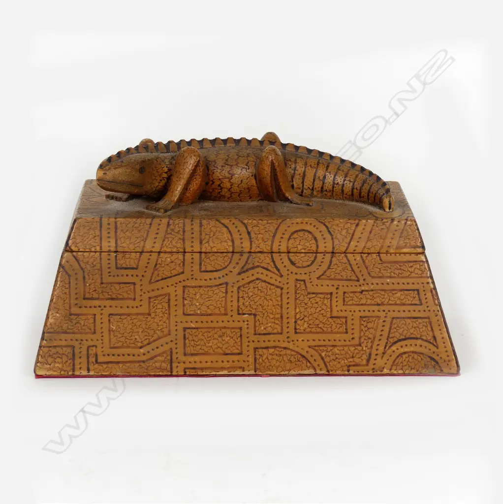 A wood carved trinket box Image 1++