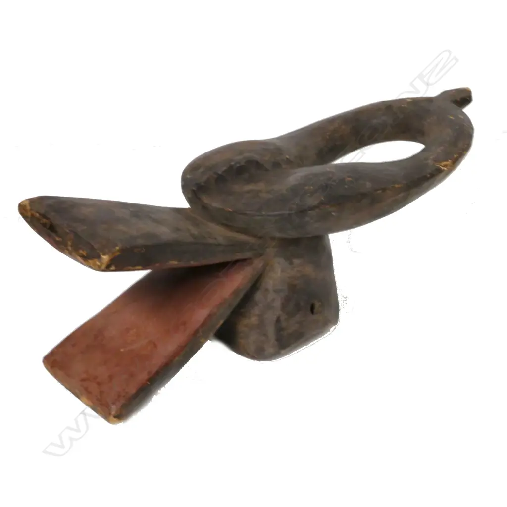 An African tribal headdress Image 1++