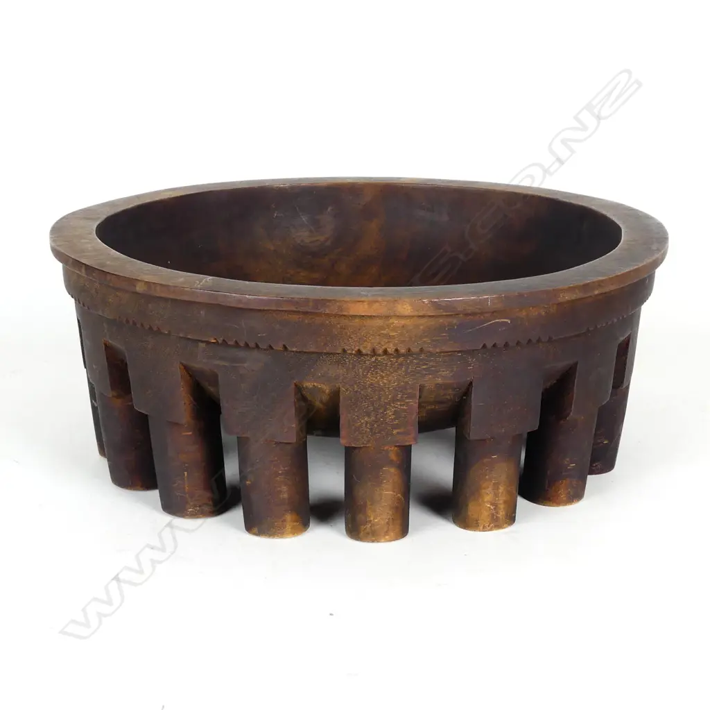 A Samoan tanoa (kava bowl) Image 1++