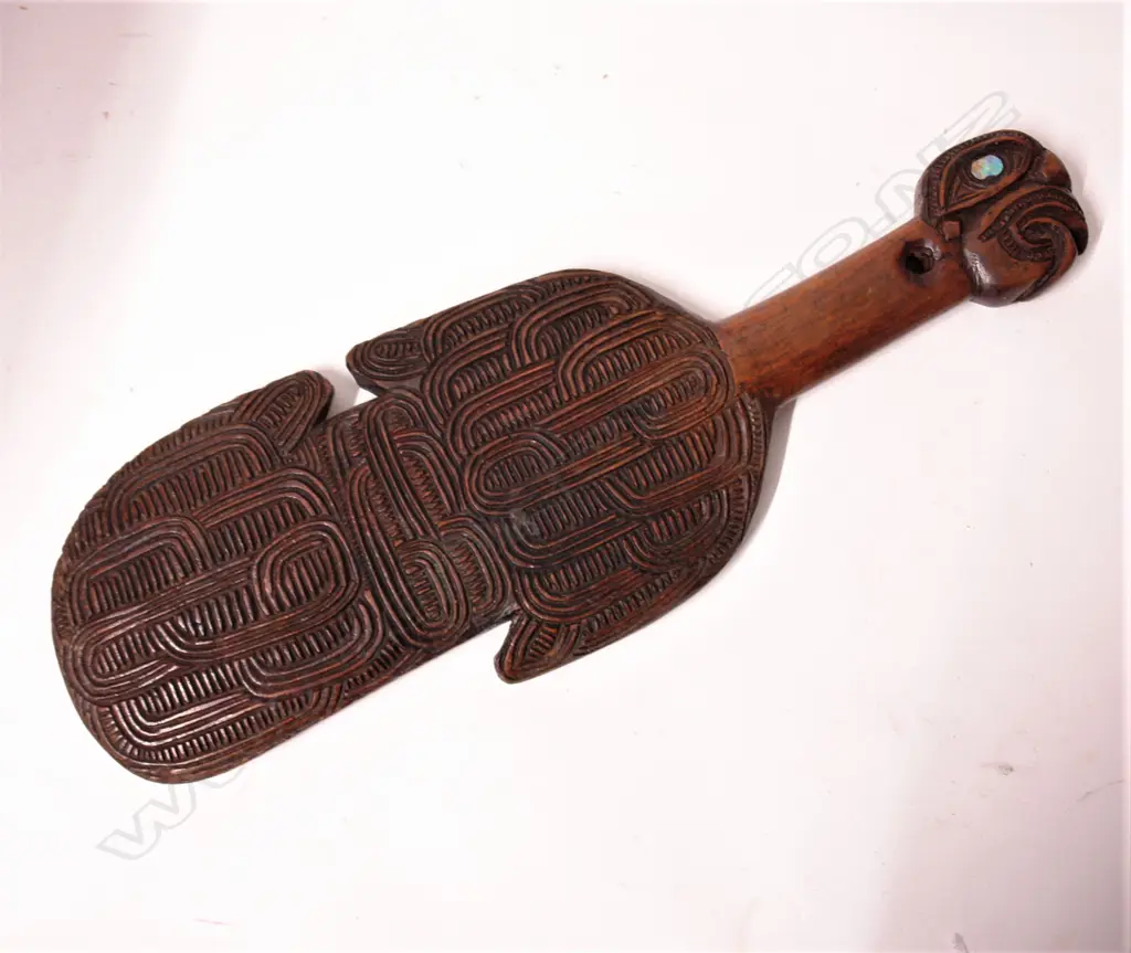 A c.1900/early 20thC Maori carved kotiate Image 1++