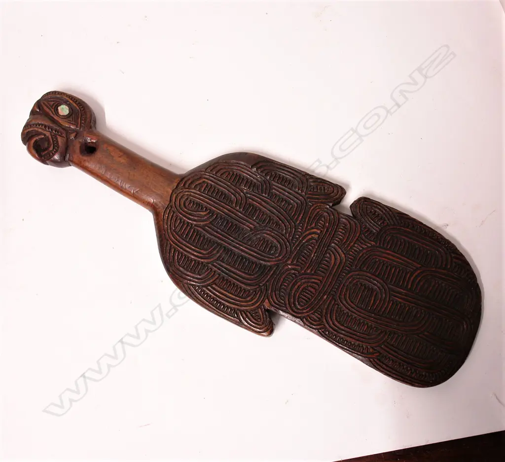 A c.1900/early 20thC Maori carved kotiate Image 1++