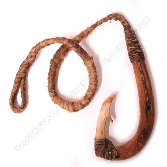 A 20thC traditional style Maori large matau (fishhook)