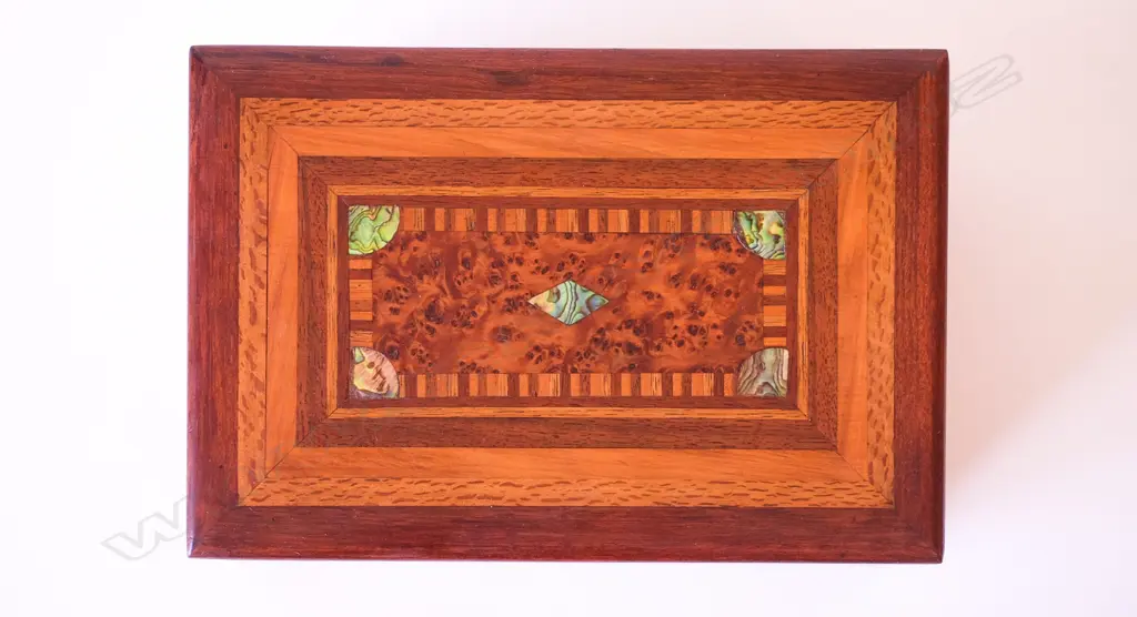 A good New Zealand inlaid woods box Image 1++