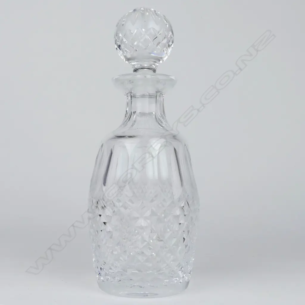 A Waterford crystal decanter in the Colleen pattern Image 1++