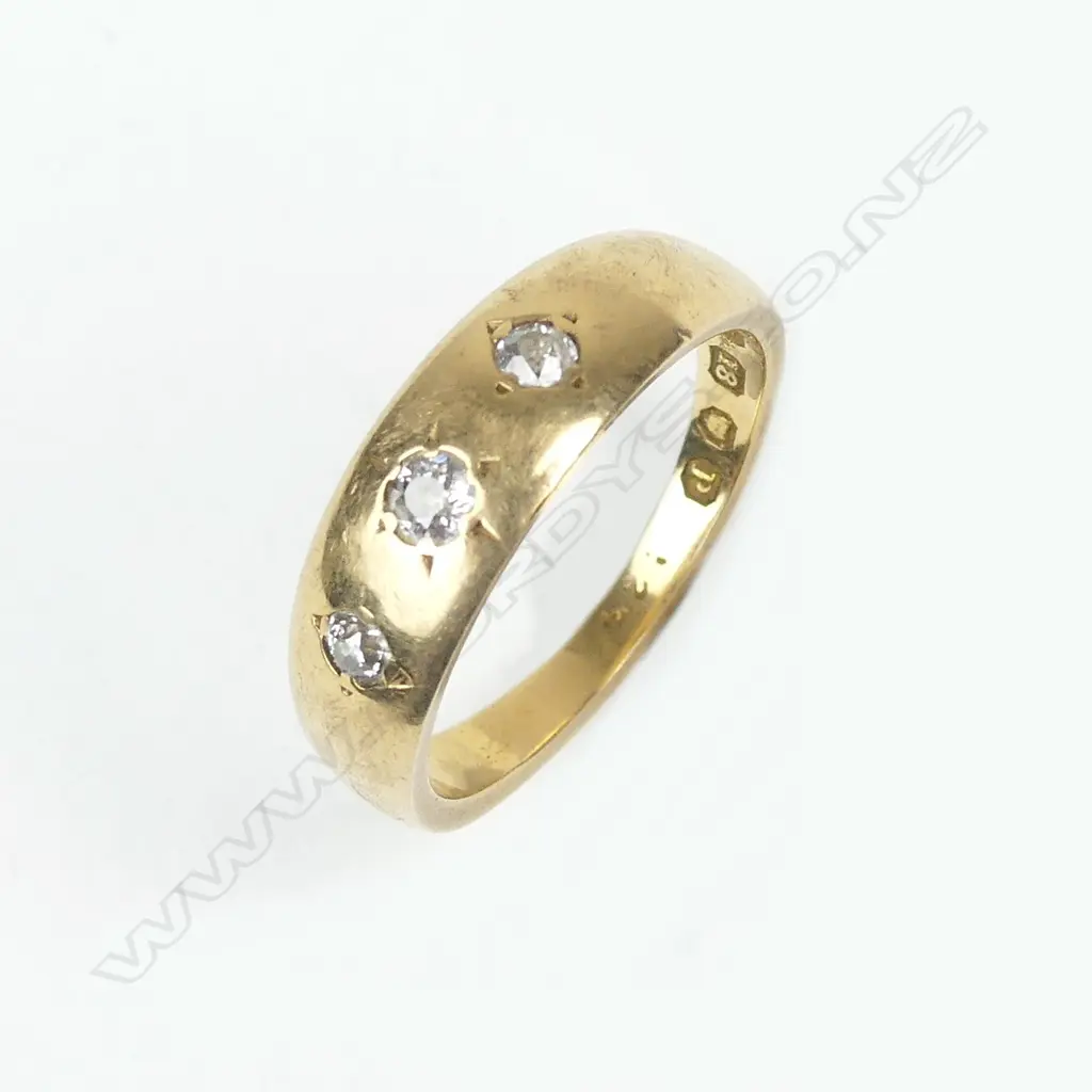 An Edwardian 18ct gold and diamond ring Image 1++