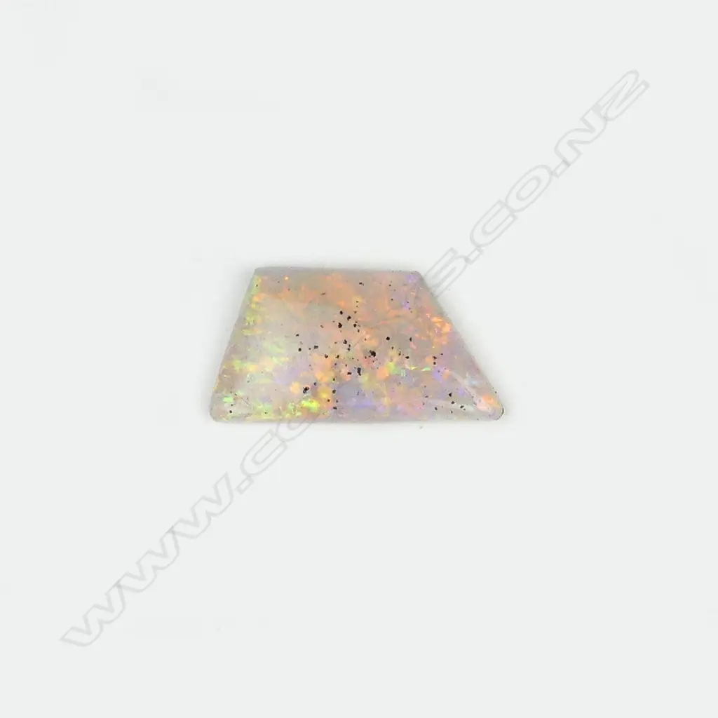 An unset opal Image 1++