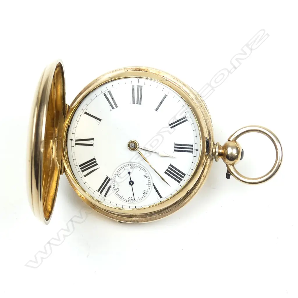 A 10ct gold cased Waltham full hunter pocket watch Image 1++