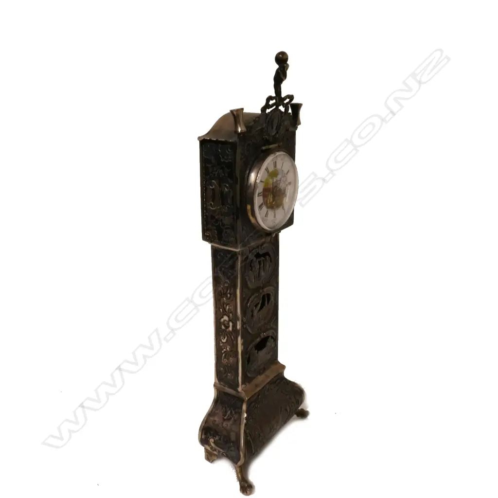 An early 1900s Dutch silver miniature long case clock Image 1++