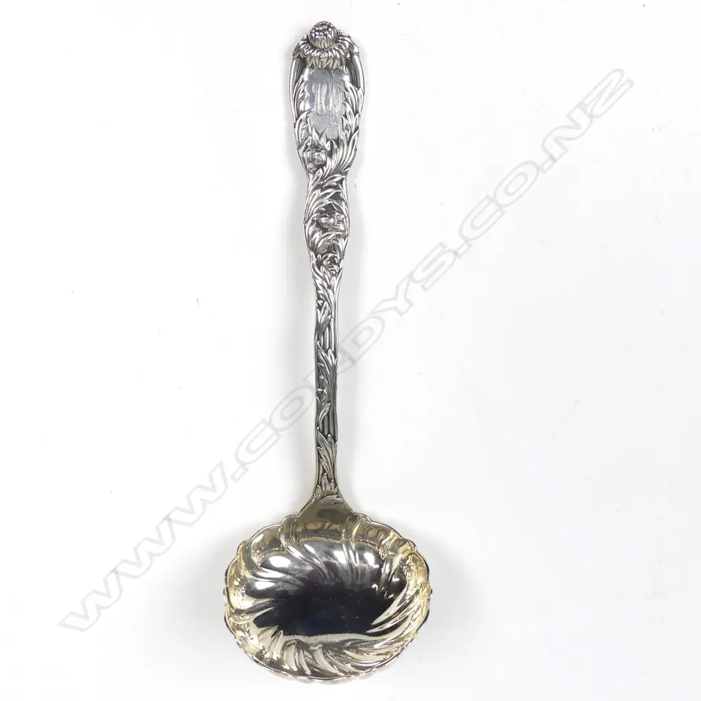 A Tiffany & Co Chrysanthemum pattern silver sauce ladle Image 1++