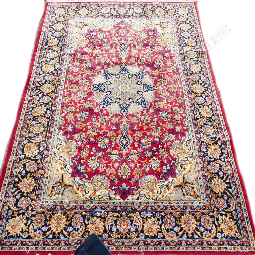 A large Iranian Isfahan carpet Image 1++