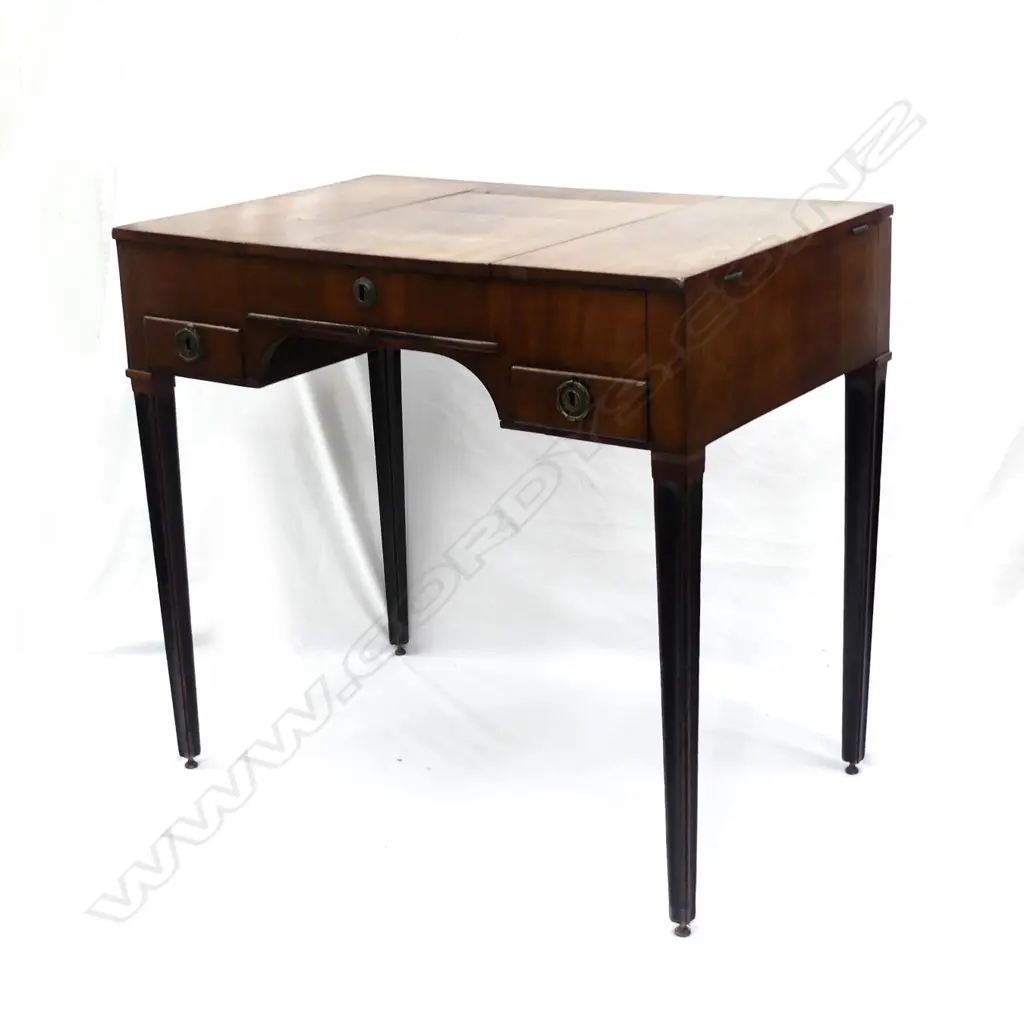 A 19thC mahogany poudreuse lady's dressing chest Image 1++