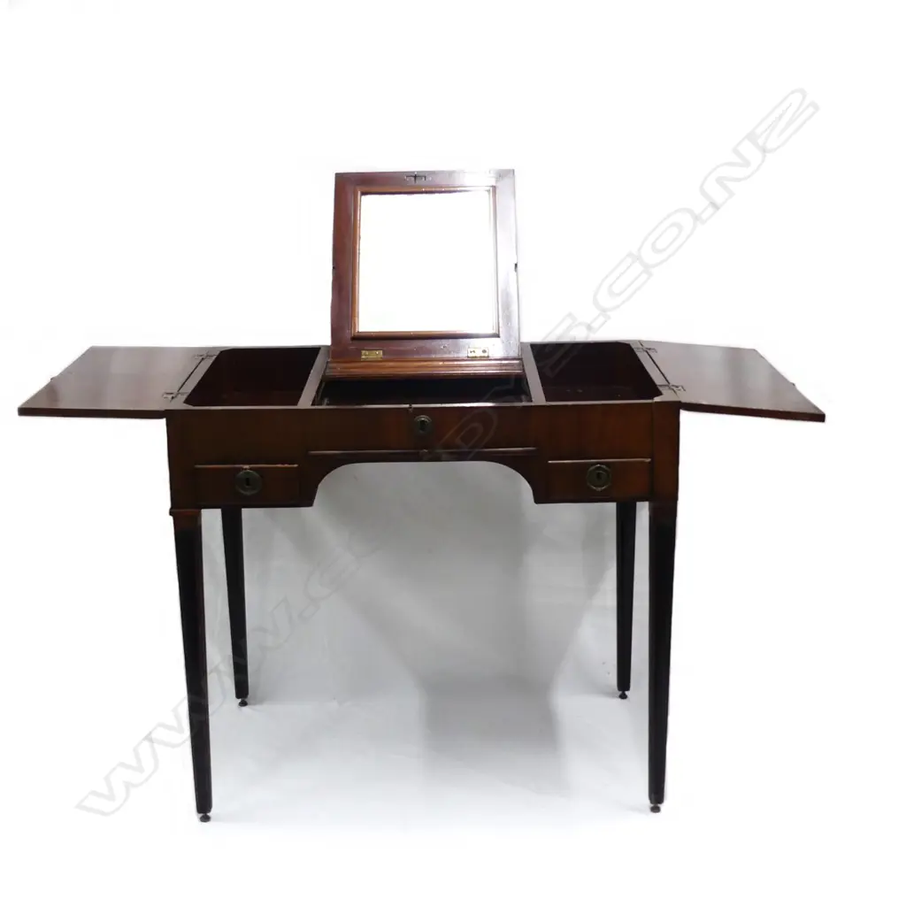 A 19thC mahogany poudreuse lady's dressing chest Image 1++