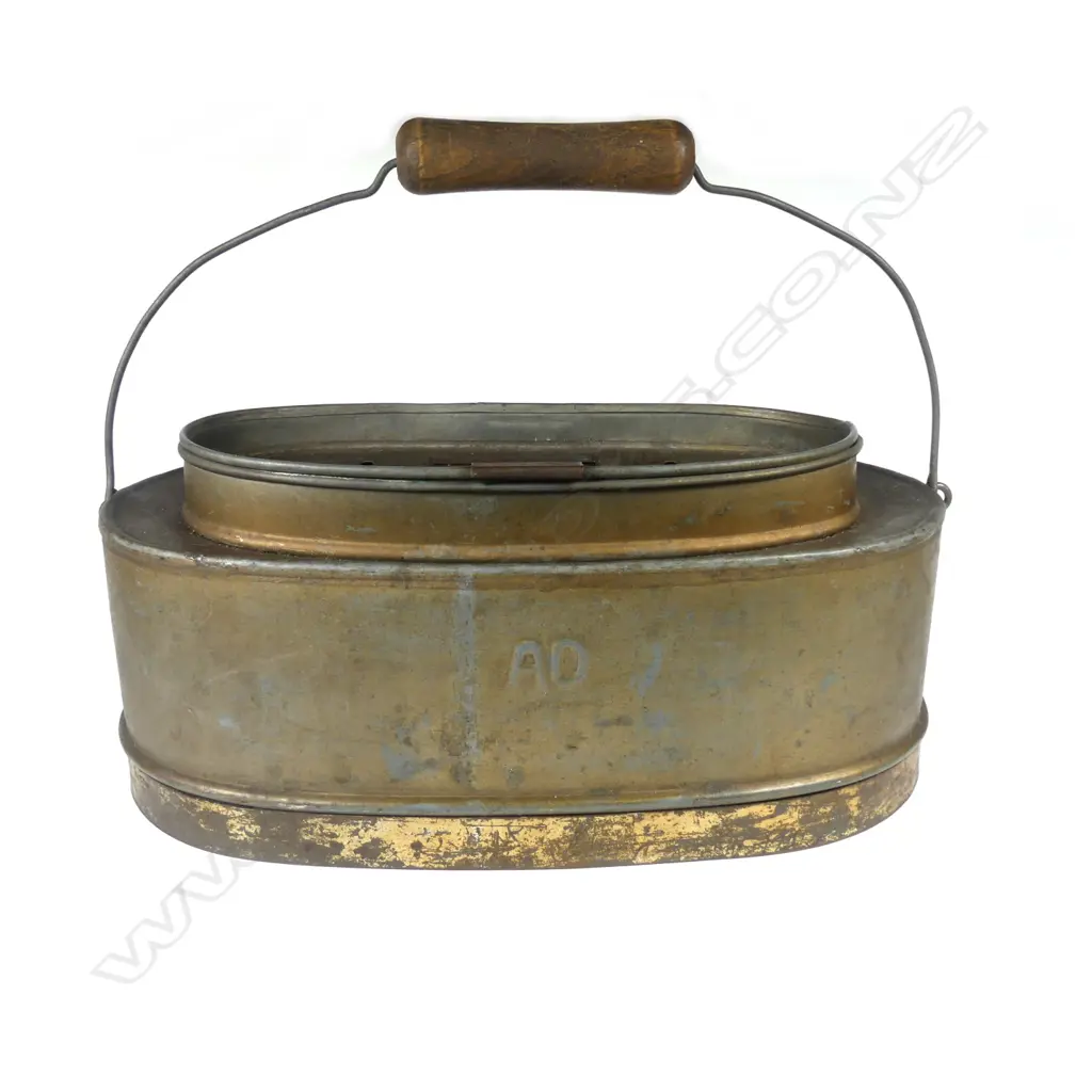 A quality c.1920s Scottish fisherman's bait kettle Image 1++