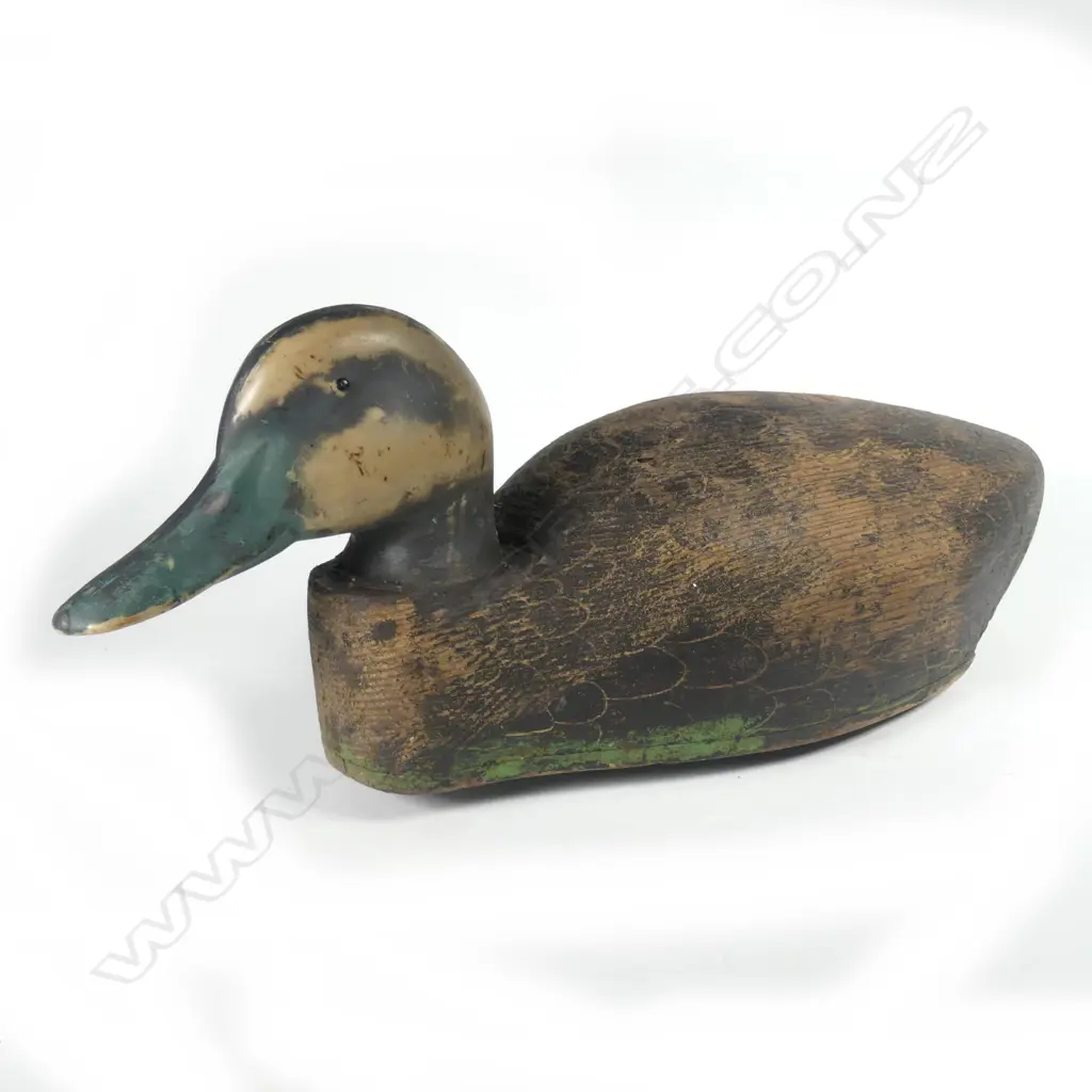 A c.1930 15" Mallard hen duck decoy Image 1++
