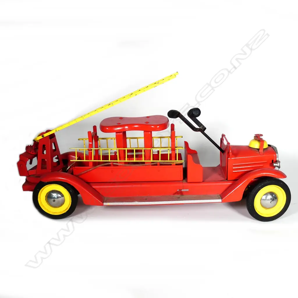 Large scale "Ride-Em" pressed steel toy fire engine aerial ladder truck by Keystone Manufacturing Co. Boston Image 1++
