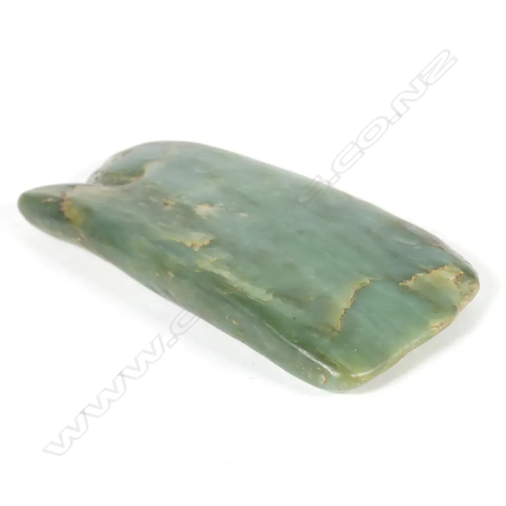 An early Maori toki pounamu Image 1++