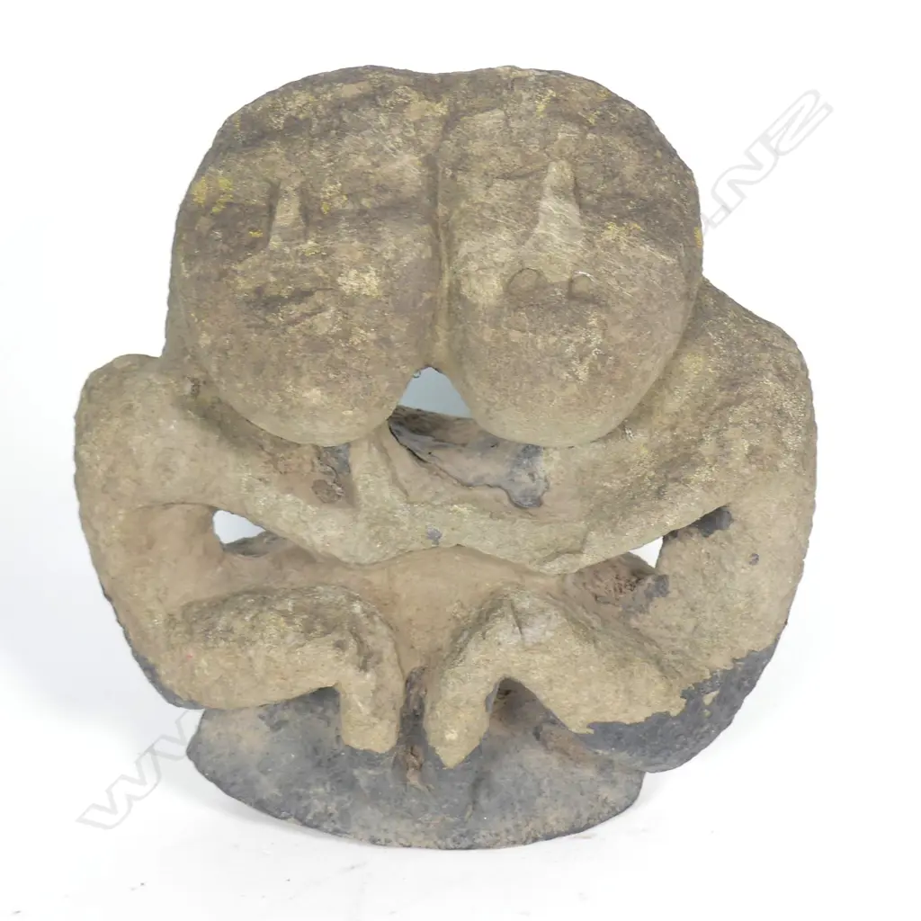 An old Papua New Guinea carved lava Ambom fertility stone Image 1++