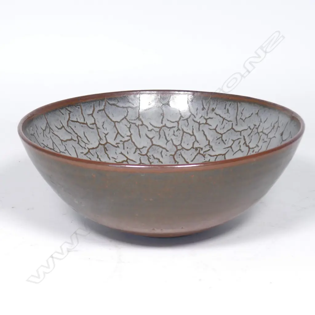 A Len Castle bowl Image 1++