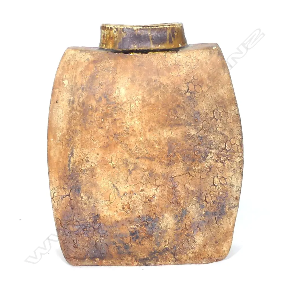 A Doreen Blumhardt slab sided vase Image 1++