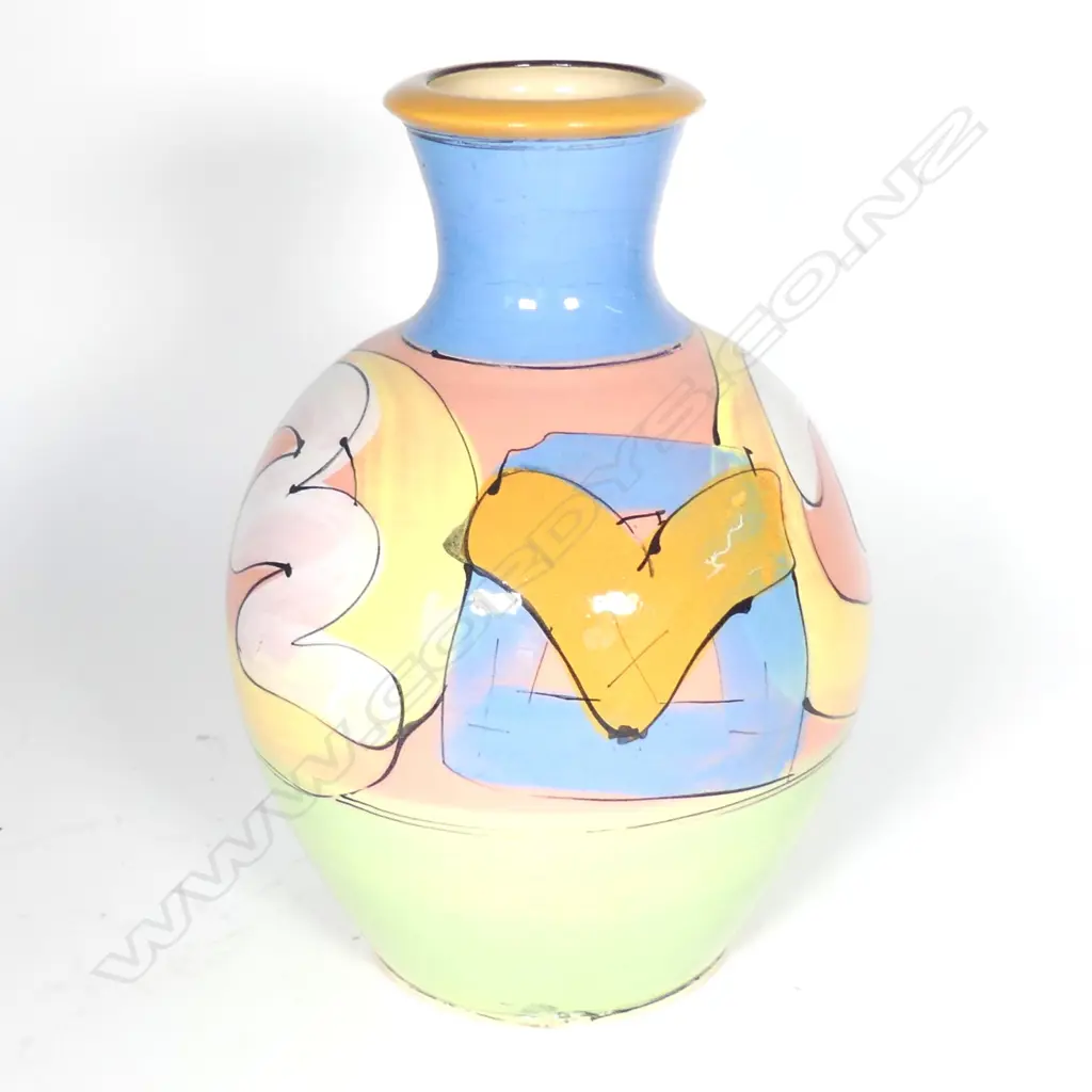 An Andrew van der Putten large vase Image 1++