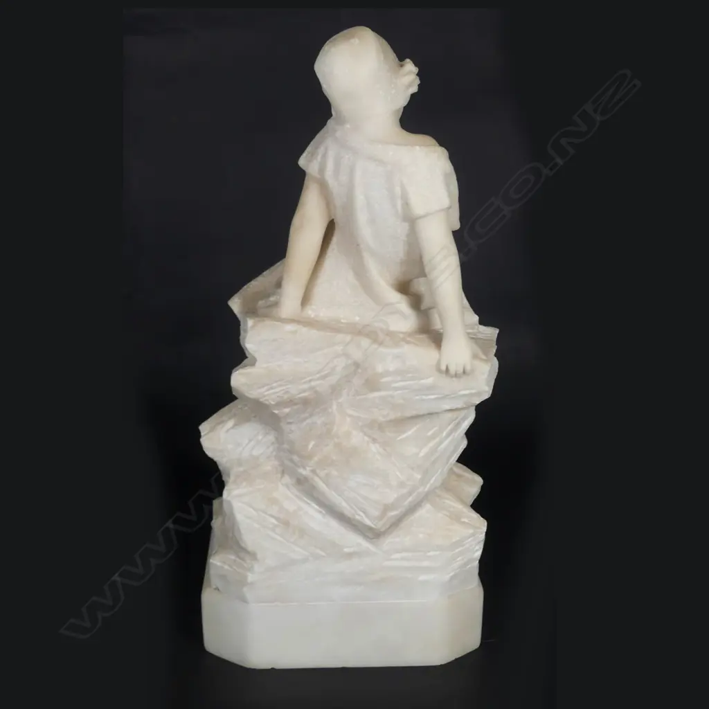 An Art Deco carved alabaster figure Image 1++