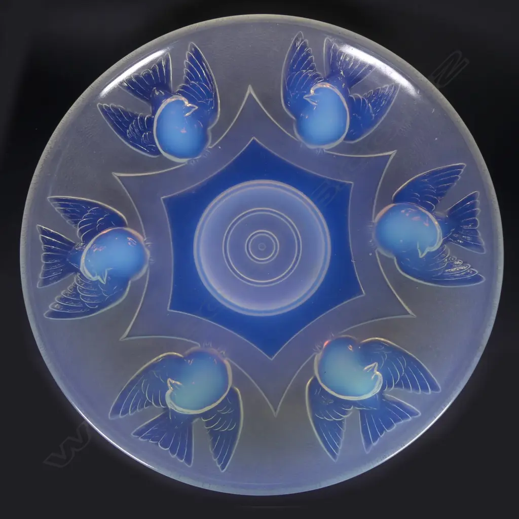 A French frosted and opalescent bowl Image 1++