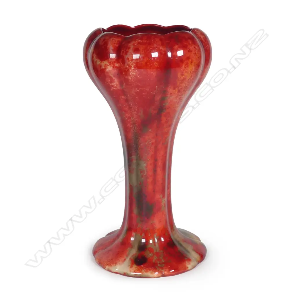 A Doulton Flambe tulip vase Image 1++