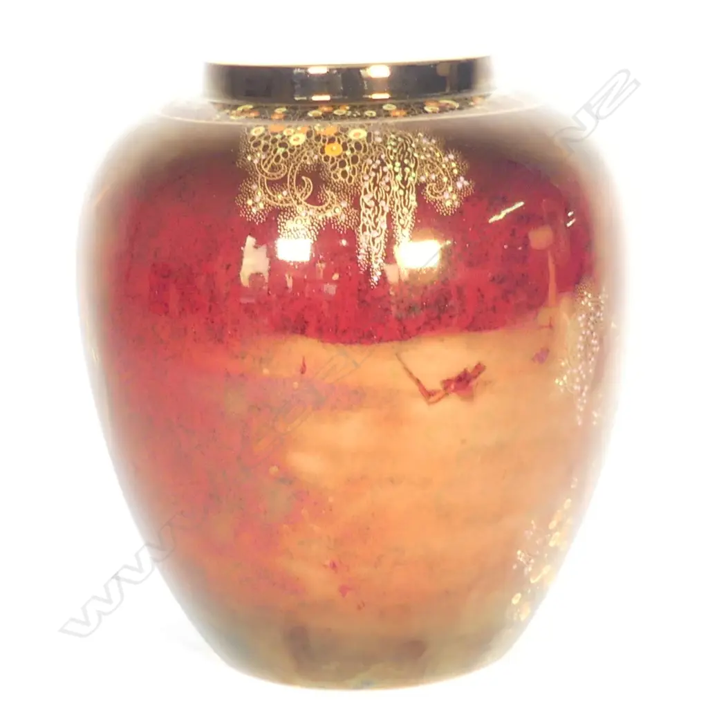 An impressive Crown Devon ginger jar vase Image 1++