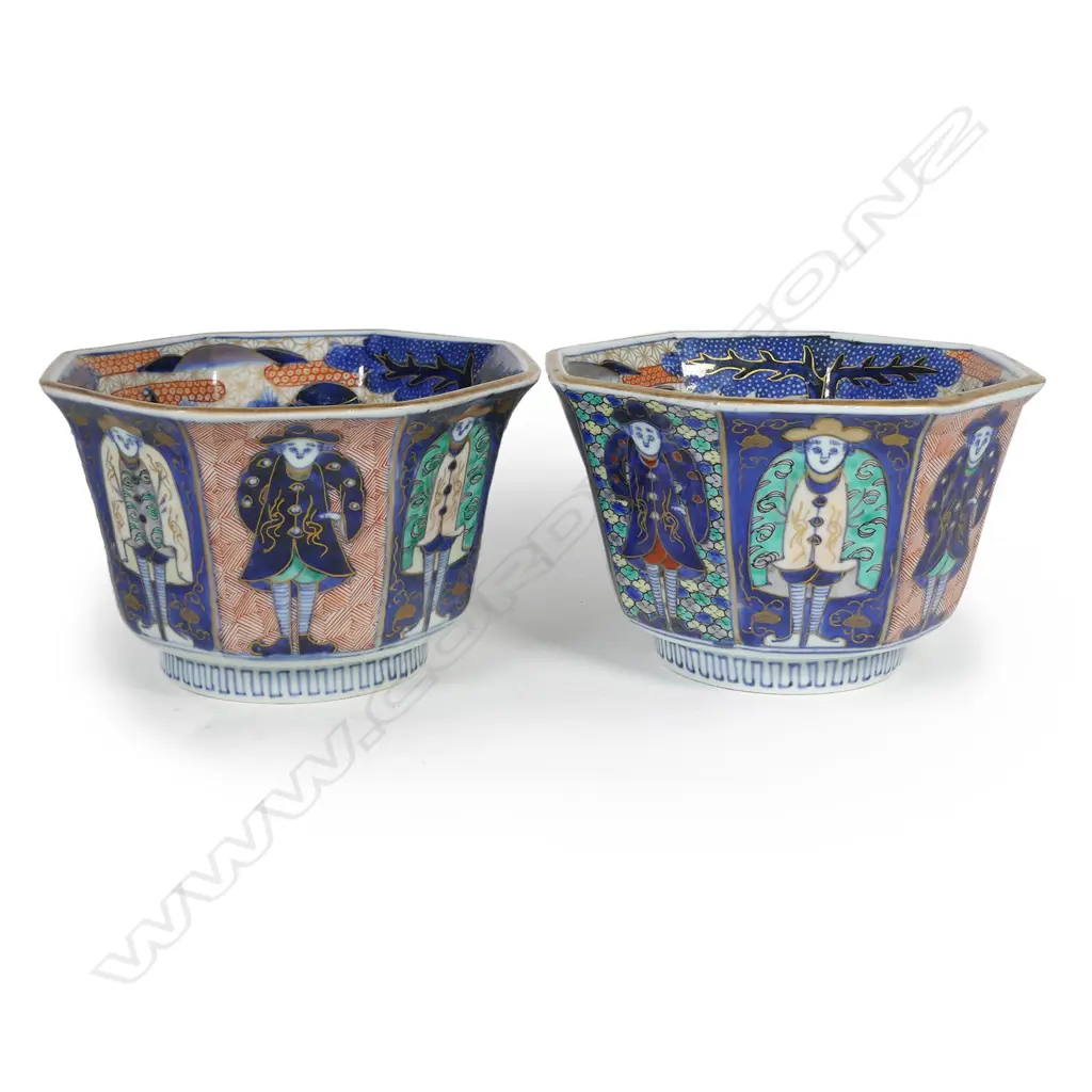 A pair of 19thC Japanese Imari bowls (or wine coolers) Image 1++