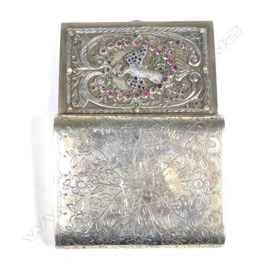 A 19thC Eastern silver and gem set table snuff box Image 1++