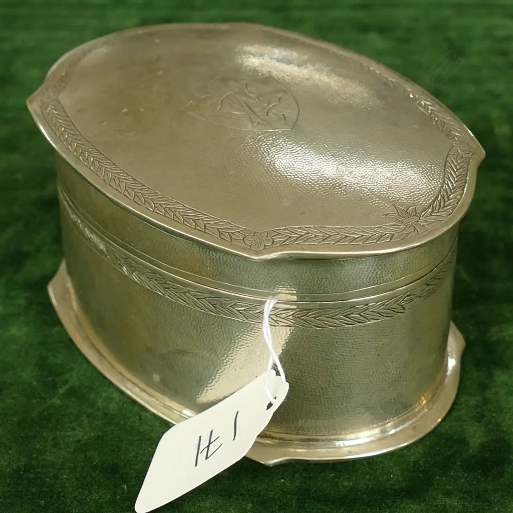 A Chinese export silver lidded box Image 1++