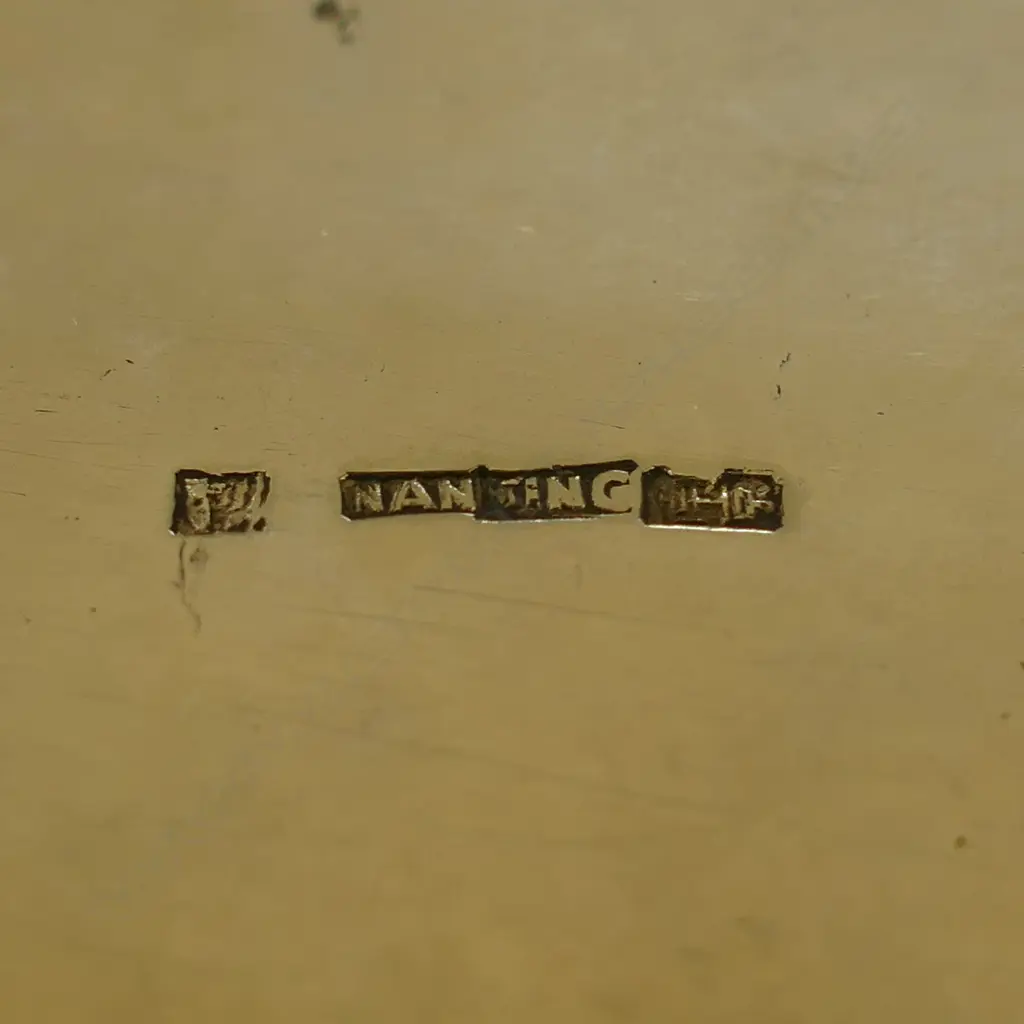 A Chinese export silver lidded box Image 1++