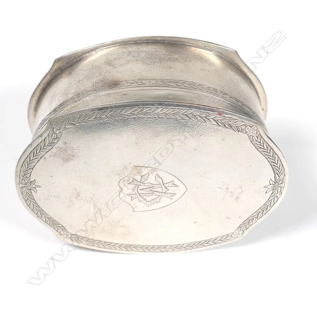 A Chinese export silver lidded box Image 1++